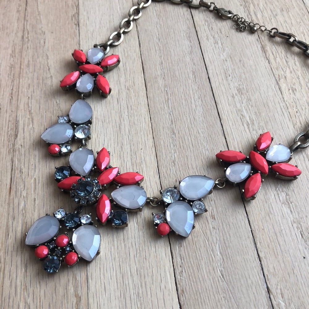 Jewel statement necklace coral and grey gold tone
